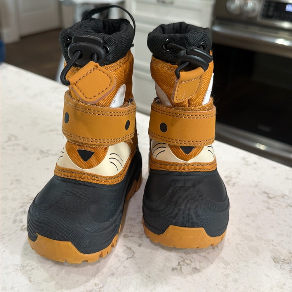 Thermolite toddler snow boots